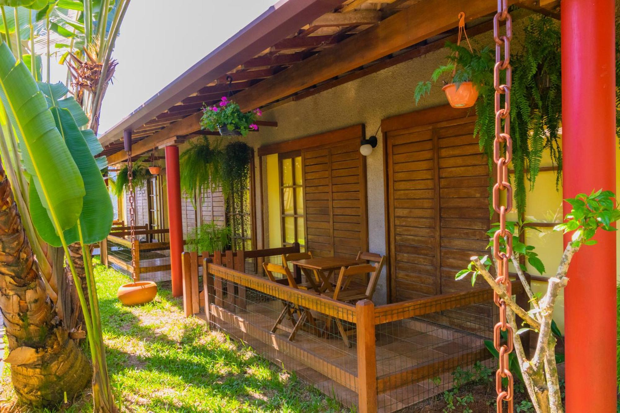 Sitio Cad Em Ilhabela: Family Retreat With Heated Pool And Pet-friendly Amenities Holiday home *