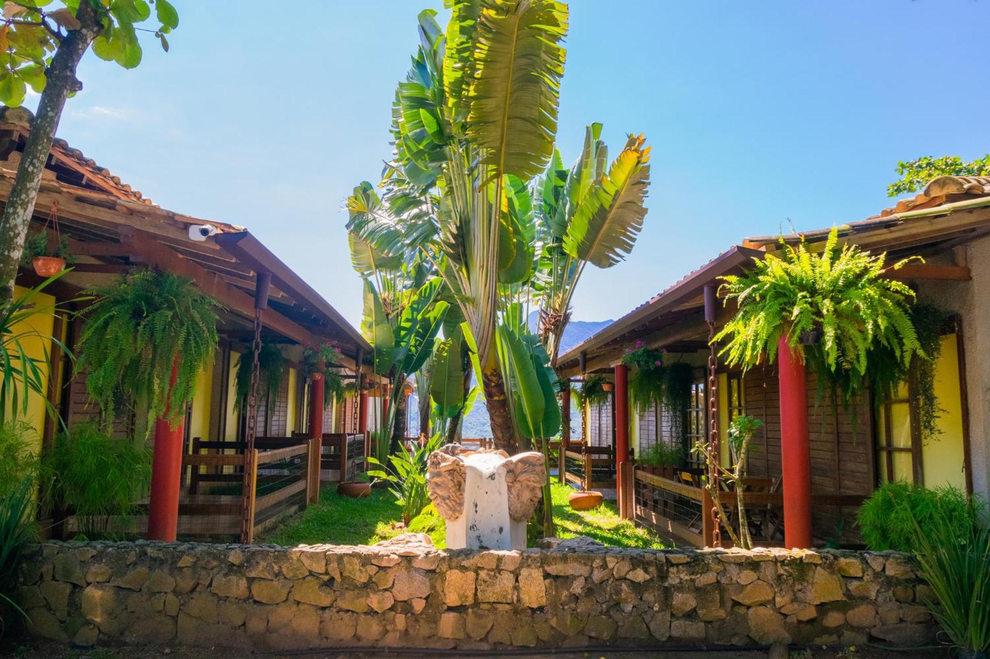 Sitio Cad Em Ilhabela: Family Retreat With Heated Pool And Pet-friendly Amenities Holiday home Ilhabela